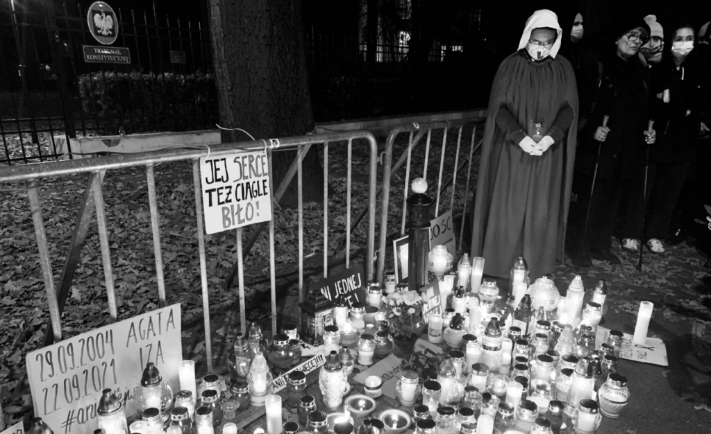 DEATH TOLL OF ANTI-ABORTION LAW IN POLAND